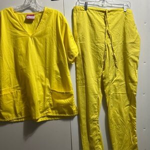 Fashion Scrubs Set Large Yellow